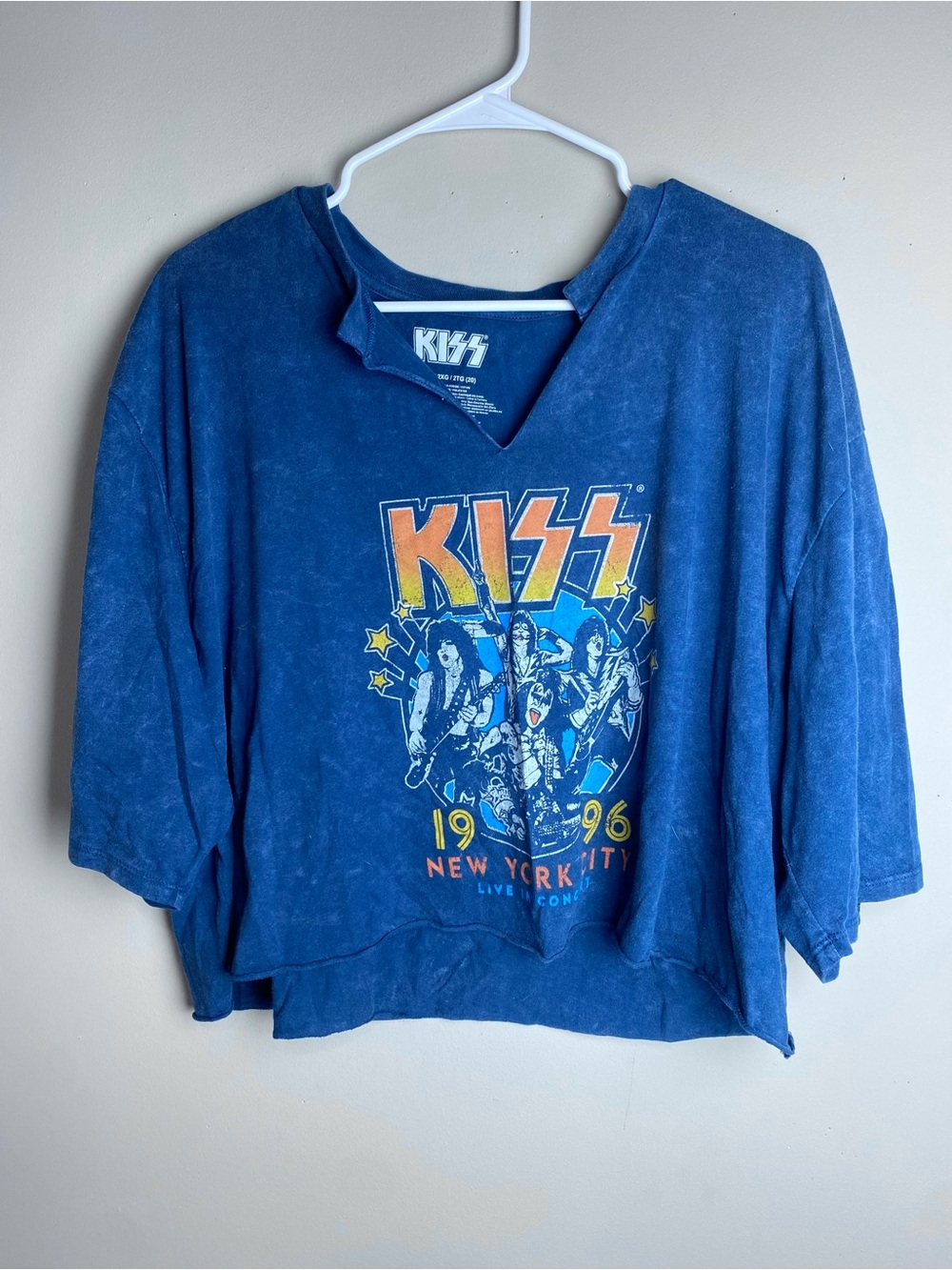 KISS Women's Blue Graphic Short Sleeve Tee